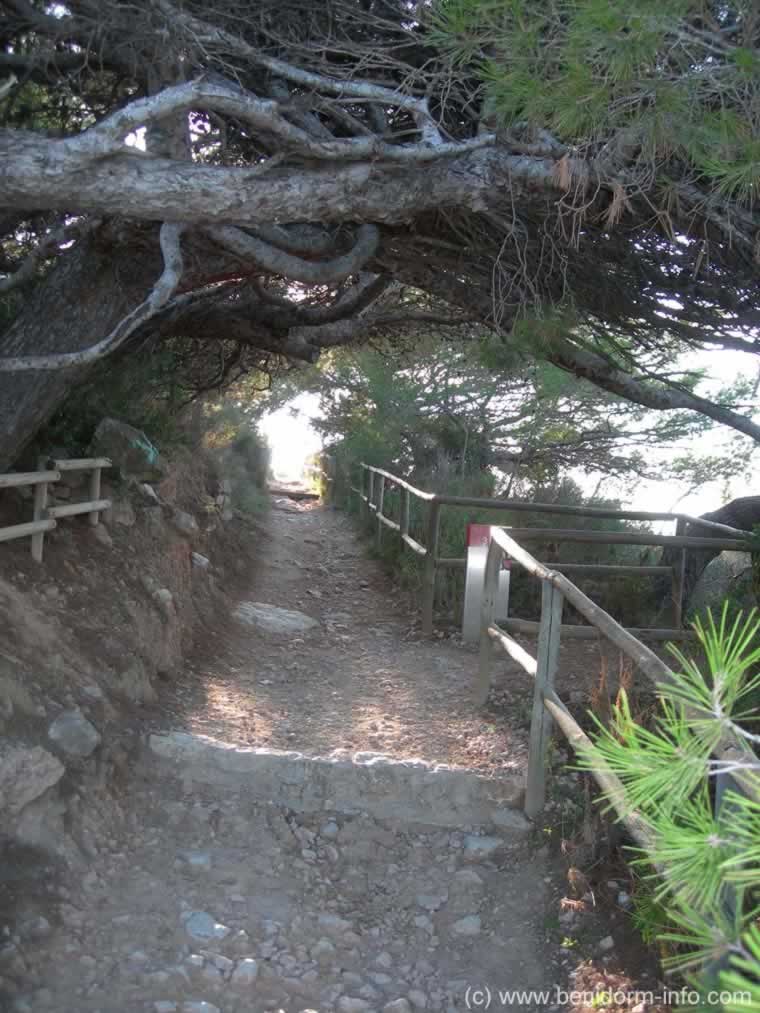 A viewpoint niche on the right