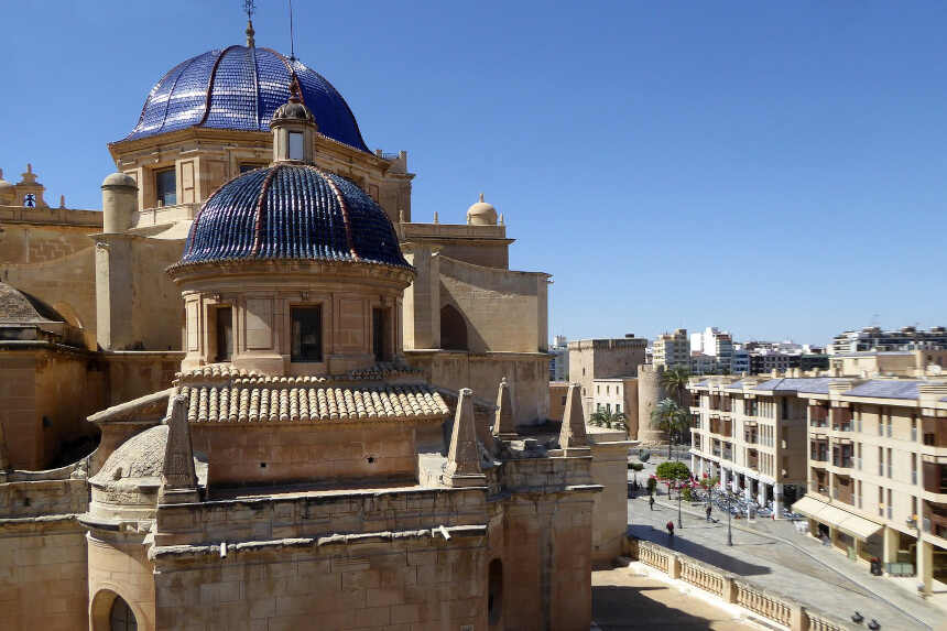 Santa María Basílica Domes